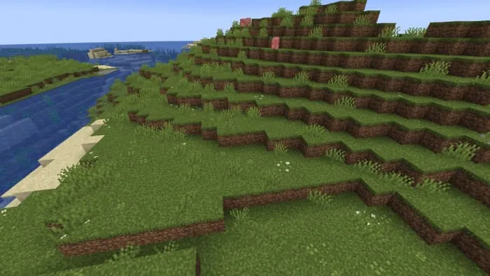 Поляна возле реки