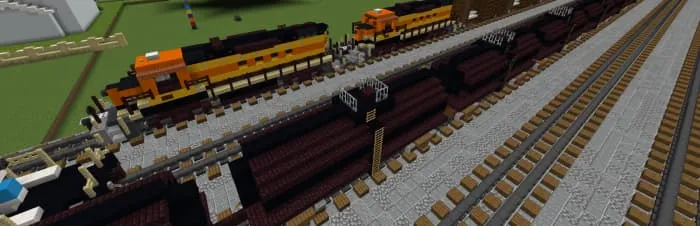 Поезд, проезжающий по путям