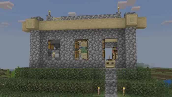 Главное здание вблизи