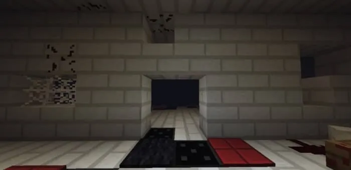 Вход в комнату заброшенной больницы