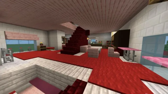 Второй этаж с декором в розовых тонах