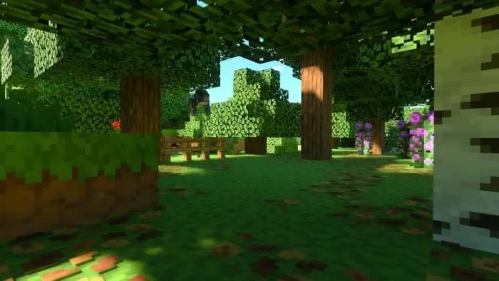 Прыжок игрока возле забора