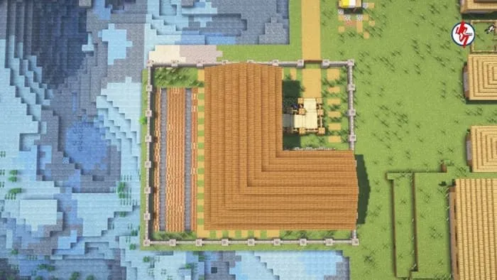 Вид сверху на всю территорию с домом