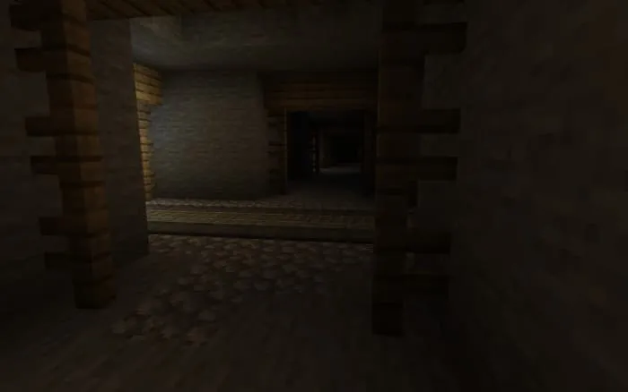 Игрок в пещере и рядом рельсы