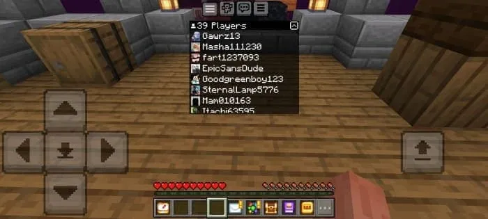 HUD-кнопка со списком игроков на экране