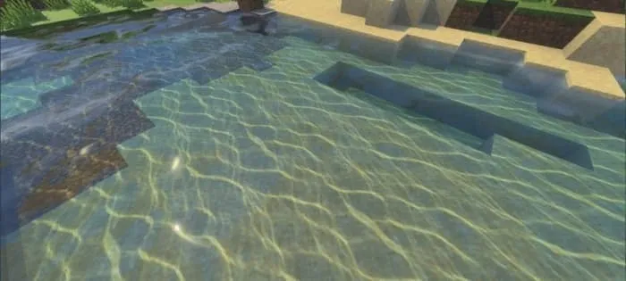 Водная гладь у песчаного берега