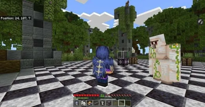 Игрок с мантией фантома на спине