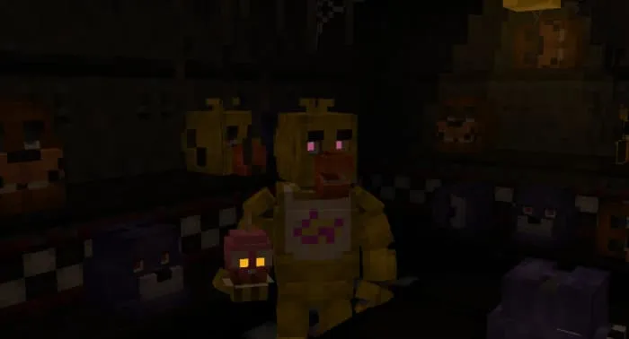 Чика с праздничным капкейком