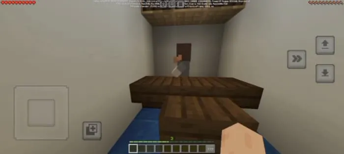 Неигровой персонаж за столом