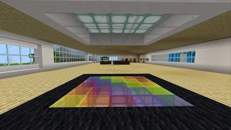 Просторная комната современного особняка