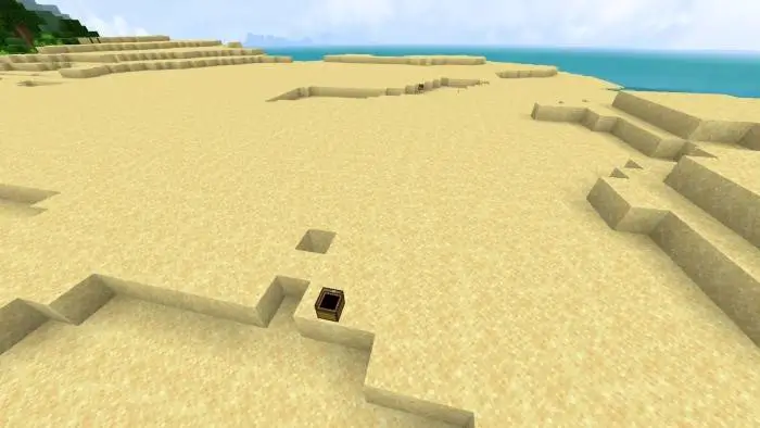 Открытый сундук сквозь блоки песка