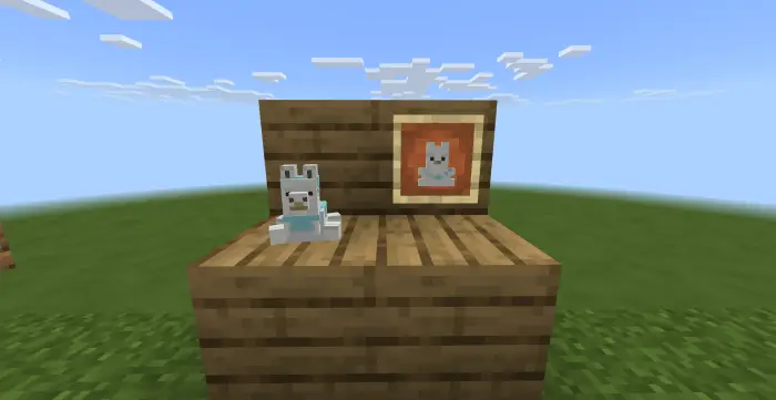 Белая плюшевая лама