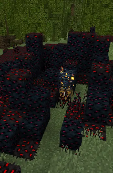 Сундук, окруженный зараженными блоками