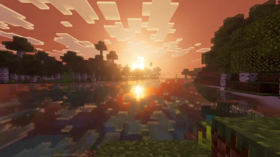 Закатное солнце раз гладкой водой