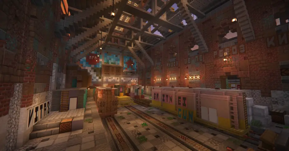 Вокзал с несколькими поездами и рельсами