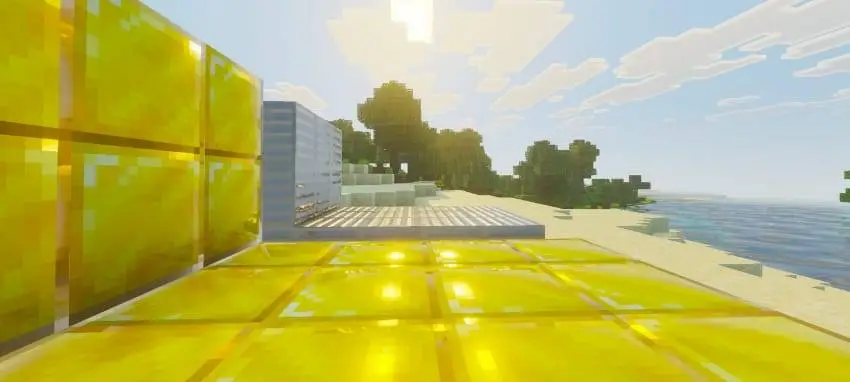 Отражение лучей солнца на блоках золота и железа