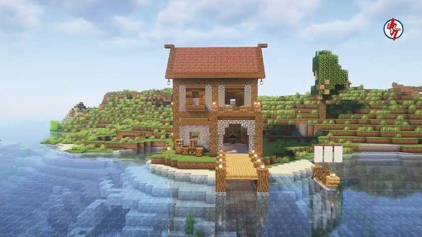 Деревянный дом рыбака с небольшим причалом