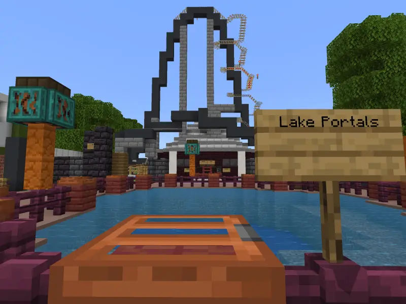 Озеро и американские горки в парке