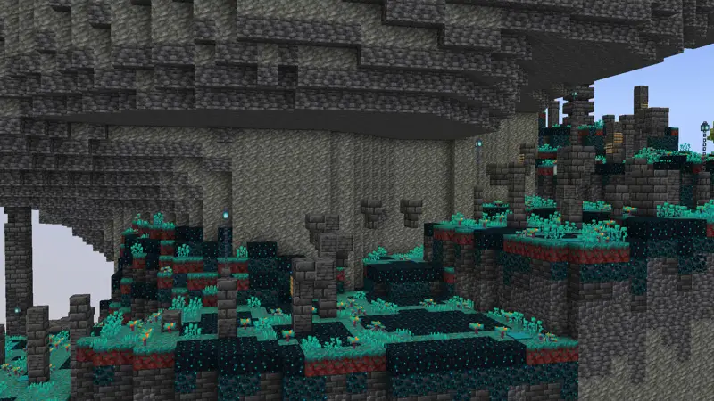 Скриншот Спиральный паркур со смотрителем №3