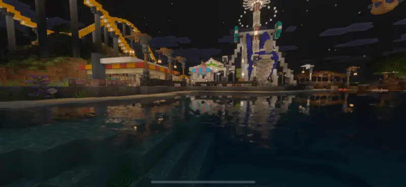 Река у парка развлечений