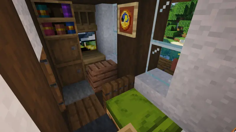 Небольшая спальня с элементами декора