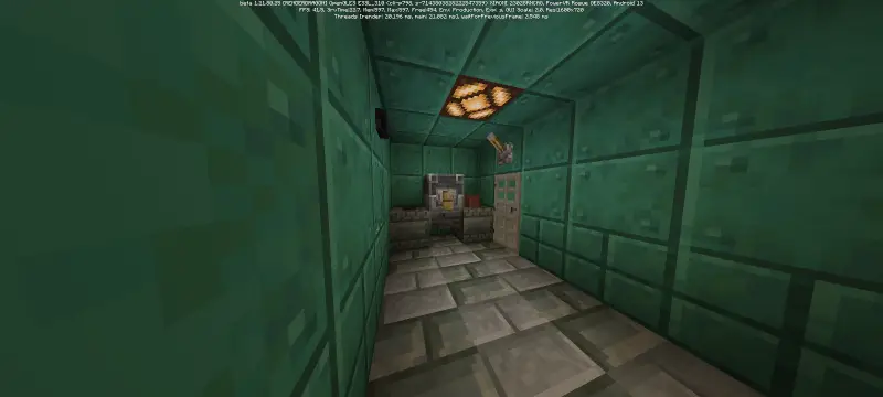 Коридор и дверь