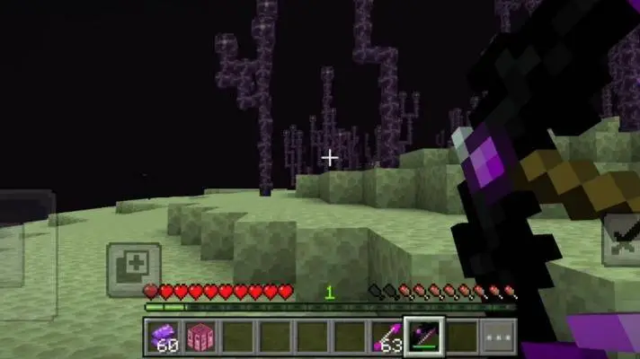 Лук Края в руке