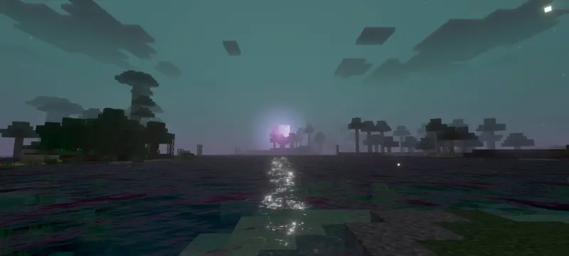 Ночное серое небо над морем