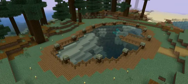 Маленькое озеро с причалом