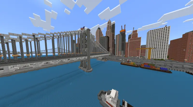 Огромный мост с кораблями