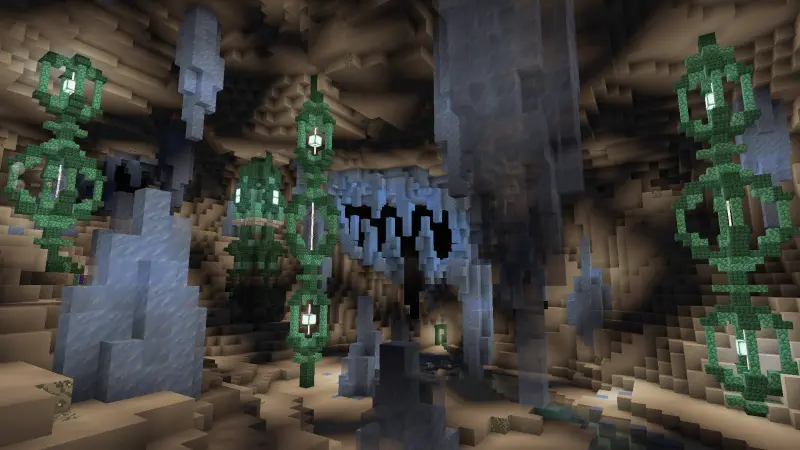 Пещера с ледниками и структурами из призмарина